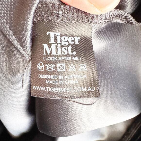 Tiger Mist Black Faux Patent Leather Leggings NWOT Going Out Statement Size XS - Picture 11 of 13